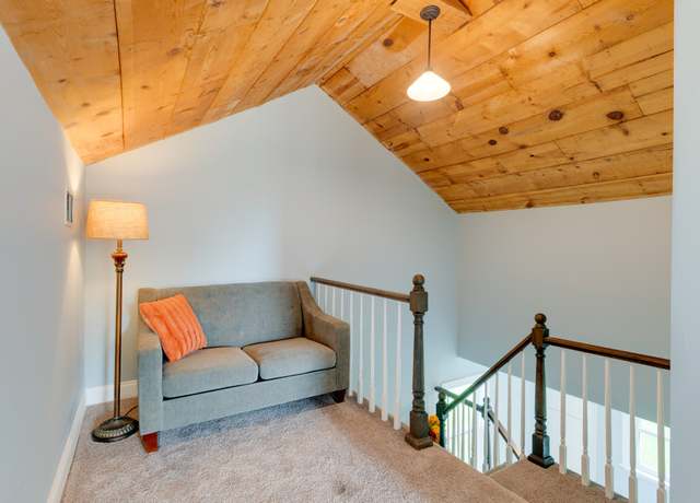 Property at 202 George Akins Rd, Westmoreland, TN 37186, 2 beds, 1 bath