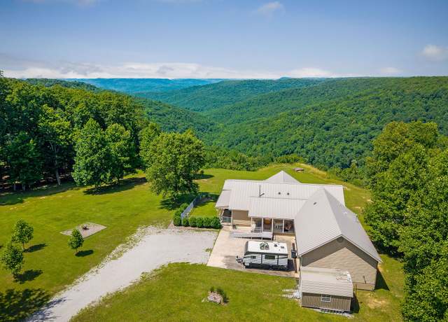 Property at 730 Wigwam St, Sparta, TN 38583, 2 beds, 2 baths