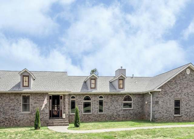 Property at 5900 Green Valley Dr, Knoxville, TN 37914, 5 beds, 5 baths