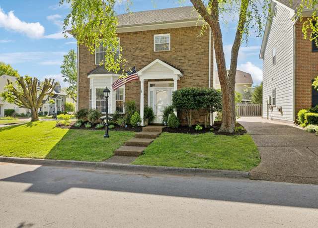Property at 2016 Roderick Cir, Franklin, TN 37064, 3 beds, 2.5 baths
