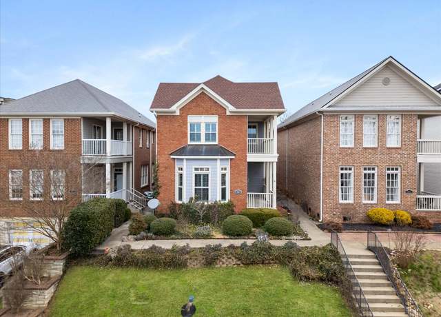Property at 505 Wilcox St, Clarksville, TN 37040, 3 beds, 3.5 baths