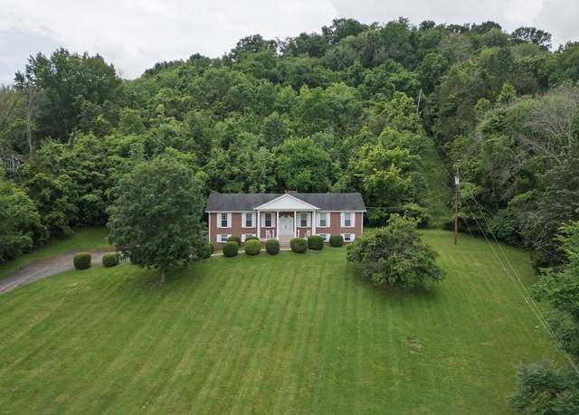 Property at 6908 River Road Pike, Nashville, TN 37209, 3 beds, 2.5 baths