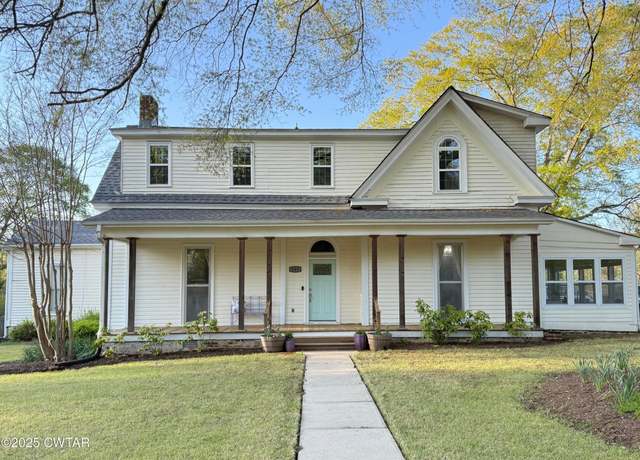 Property at 501 Wisdom St, Jackson, TN 38301, 3 beds, 2.5 baths