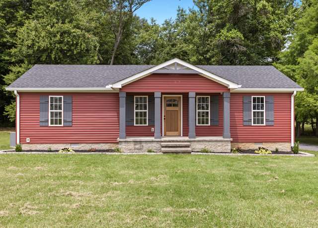 Property at 42 Buck Ln, Lafayette, TN 37083, 3 beds, 2 baths