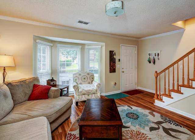Property at 469 Hickory Glade Dr, Antioch, TN 37013, 2 beds, 1.5 baths