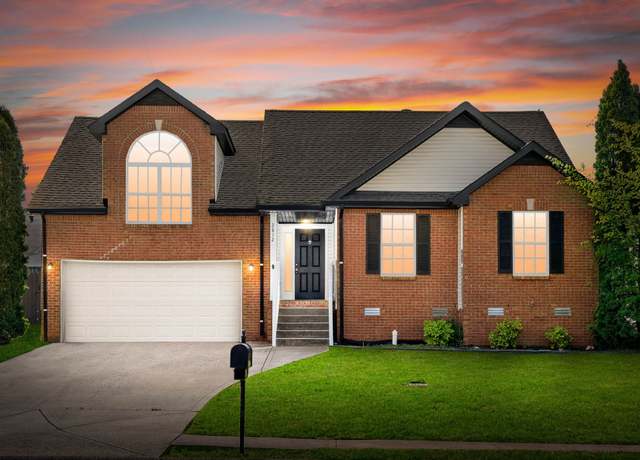 Property at 2812 Sharpie Dr, Clarksville, TN 37040, 3 beds, 2 baths