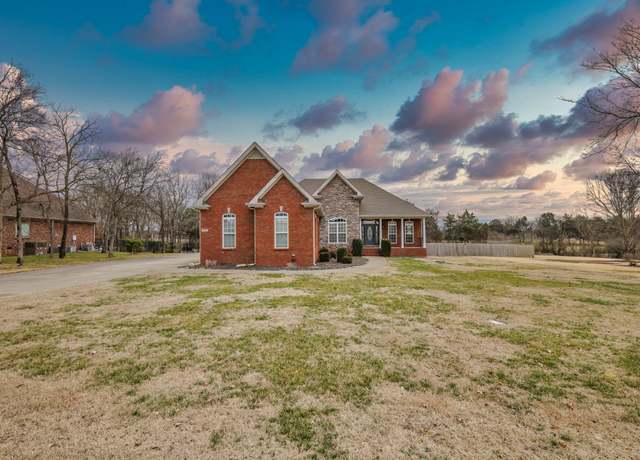 Property at 1136 Farmhouse Rd, Lascassas, TN 37085, 4 beds, 3 baths
