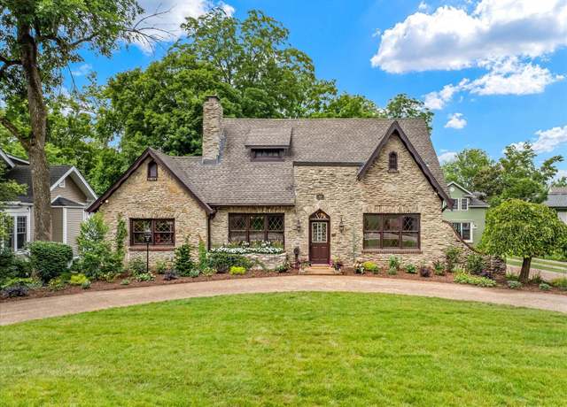 Property at 116 Lewisburg Ave, Franklin, TN 37064, 3 beds, 2.5 baths
