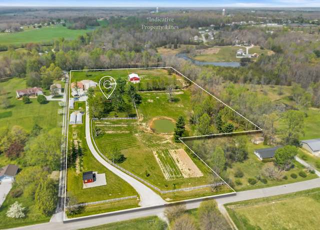 Property at 698 Maynard Rd, Crossville, TN 38571, 4 beds, 2 baths