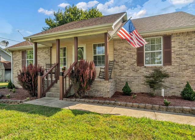 Property at 110 Paigewood Dr, Portland, TN 37148, 3 beds, 2 baths