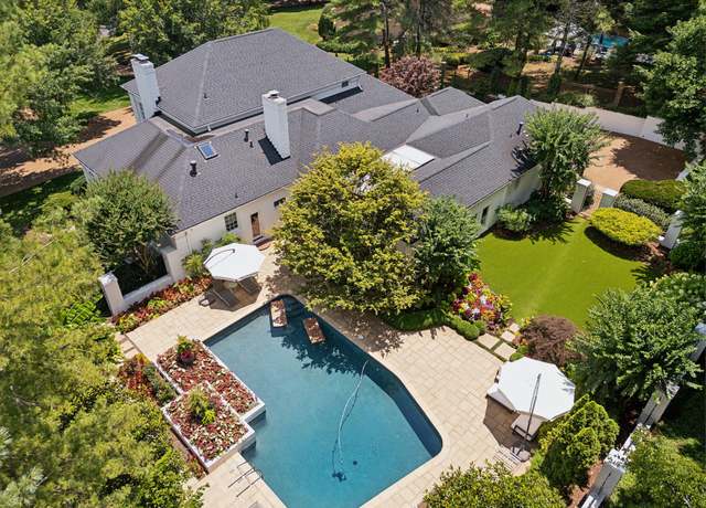 Property at 89 Valley Frg, Nashville, TN 37205, 4 beds, 4.5 baths
