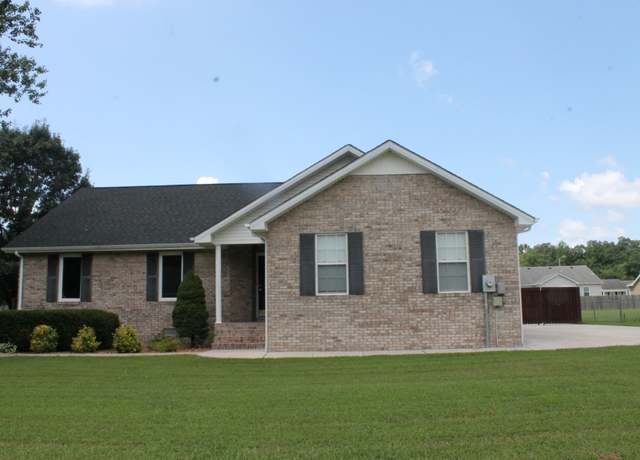 Property at 138 Linda Ln, Tullahoma, TN 37388, 3 beds, 2 baths