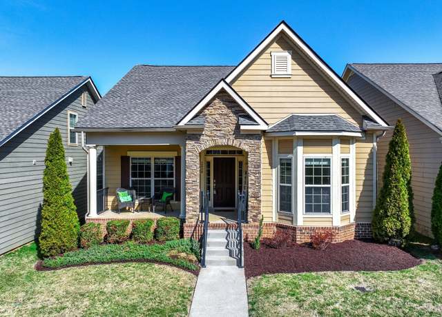 Property at 2438 Arden Village Dr, Columbia, TN 38401, 4 beds, 2 baths