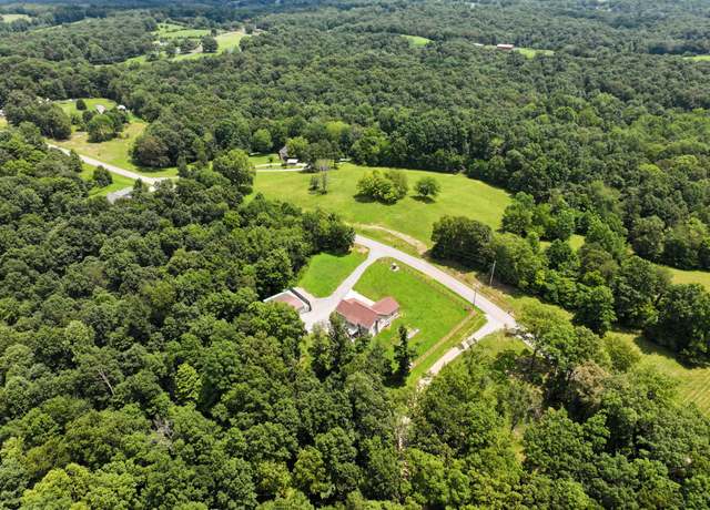 Property at 4510 Akin Rd, Cunningham, TN 37052, 4 beds, 3.5 baths
