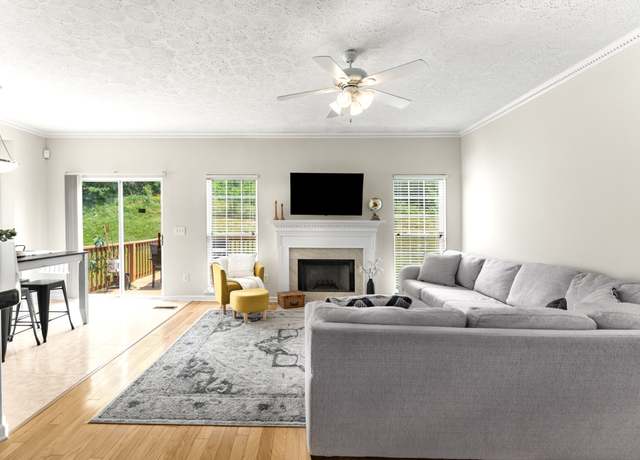 Property at 1412 W Running Brook Rd, Nashville, TN 37209, 4 beds, 2.5 baths