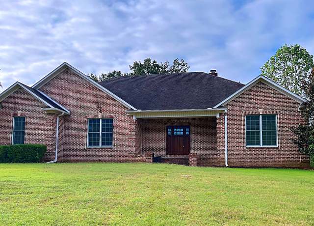 Property at 3837 Highway 54 W, Paris, TN 38242, 3 beds, 2.5 baths