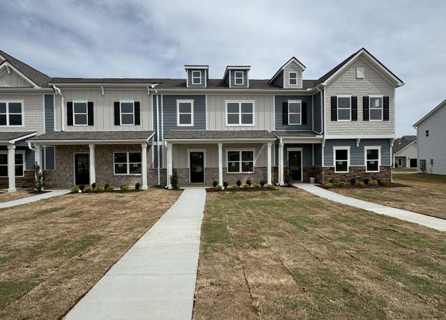Property at 204 Gunnersbury Dr, Lebanon, TN 37087, 3 beds, 2.5 baths