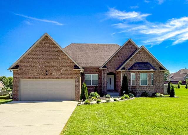 Property at 731B N Russell St, Portland, TN 37148, 3 beds, 2.5 baths