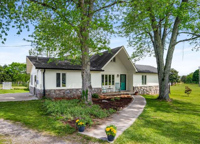 Property at 2521 Greens Mill Rd, Columbia, TN 38401, 3 beds, 2 baths