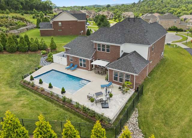Property at 9371 Bournsmouth Ct, Brentwood, TN 37027, 4 beds, 3.5 baths