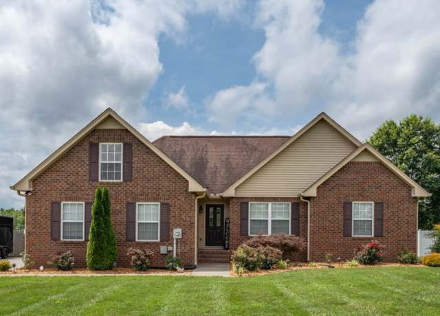 Property at 201 Blueberry St, White House, TN 37188, 3 beds, 2 baths