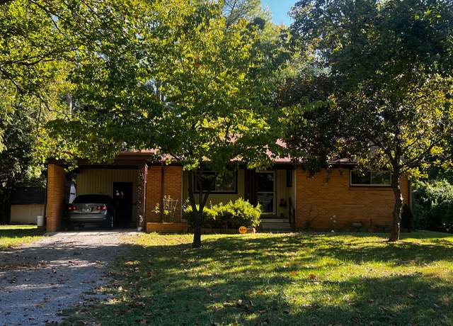 Property at 1919 Bradyville Pike, Murfreesboro, TN 37130, 3 beds, 1.5 baths