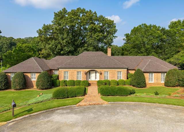 Property at 1500 River View Oaks Rd, Chattanooga, TN 37405, 3 beds, 3.5 baths