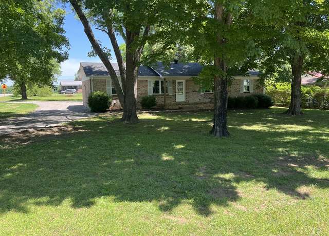 Property at 1846 Patrick Rd, Pulaski, TN 38478, 3 beds, 1 bath