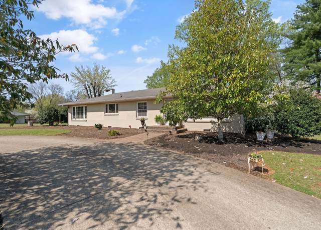 Property at 914 Sawyer Dr, Murfreesboro, TN 37129, 3 beds, 2 baths