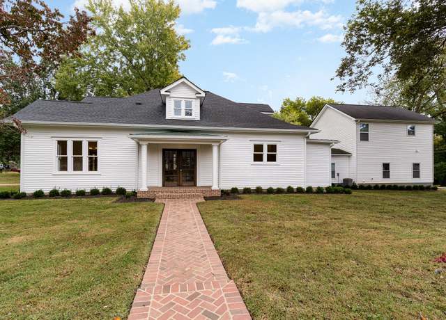 Property at 200 2nd Ave, Columbia, TN 38401, 4 beds, 3.5 baths