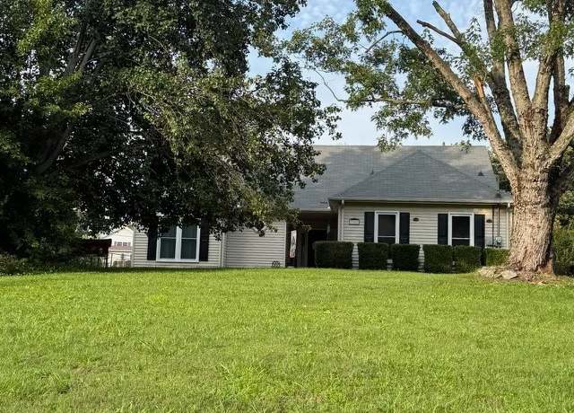 Property at 3367 Clearwater Dr, Clarksville, TN 37042, 3 beds, 2 baths