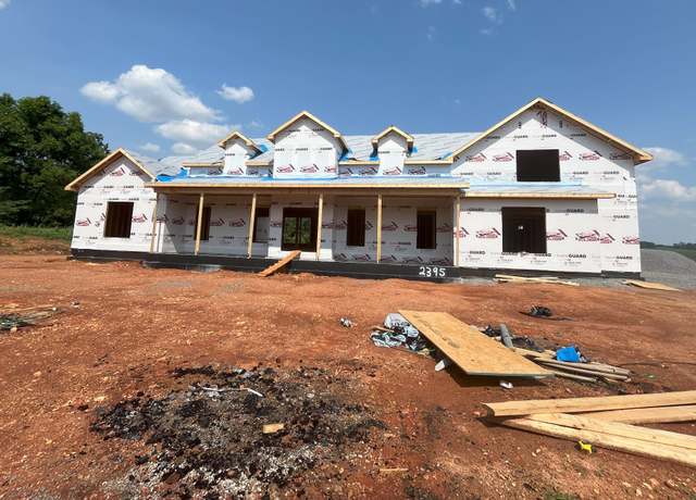 Property at 2395 Gunn Rd, Adams, TN 37010, 4 beds, 3.5 baths