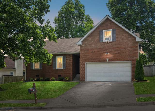 Property at 304 Roslyn Ct, Nashville, TN 37221, 3 beds, 2 baths