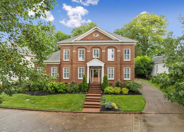 Property at 114 Dunham Springs Ln, Nashville, TN 37205, 4 beds, 3.5 baths