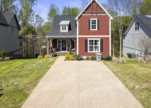 Property at 384 Evans Dr, Tullahoma, TN 37388, 3 beds, 2.5 baths