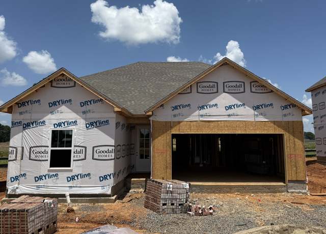 Property at 3091 Ventura Ave, White House, TN 37188, 3 beds, 2 baths