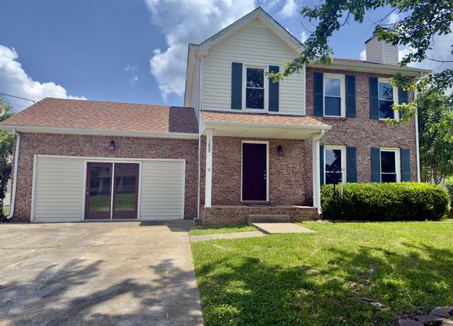 Property at 1025 Roedeer Dr, Clarksville, TN 37042, 3 beds, 2.5 baths