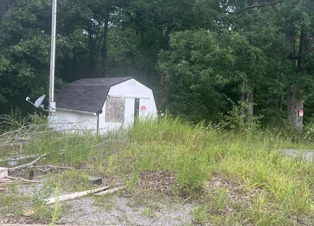 Property at 311 Johnson Chapel Rd, Sparta, TN 38583