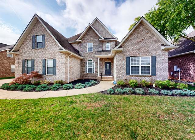 Property at 3325 Geneva Dr, Murfreesboro, TN 37128, 4 beds, 3 baths