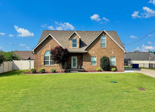 Property at 414 Beaumont Dr, Murfreesboro, TN 37129, 3 beds, 2.5 baths