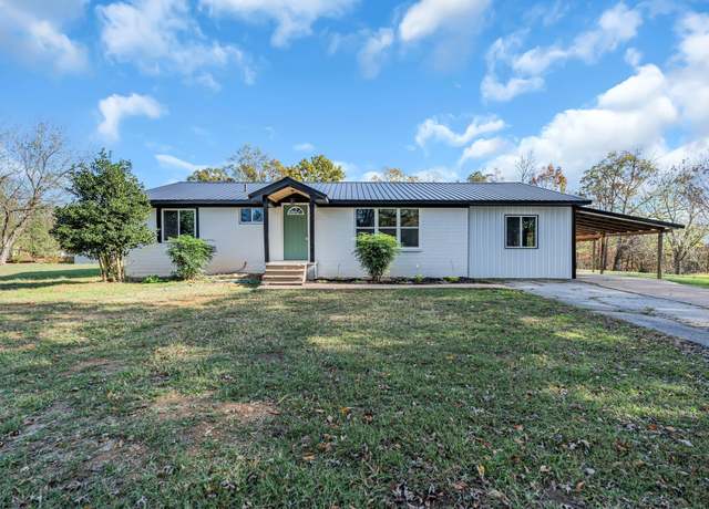 Property at 10 Grinnell Dr, Lawrenceburg, TN 38464, 3 beds, 1 bath