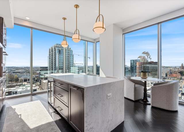 Property at 1616 West End Ave #1708, Nashville, TN 37203, 2 beds, 2.5 baths