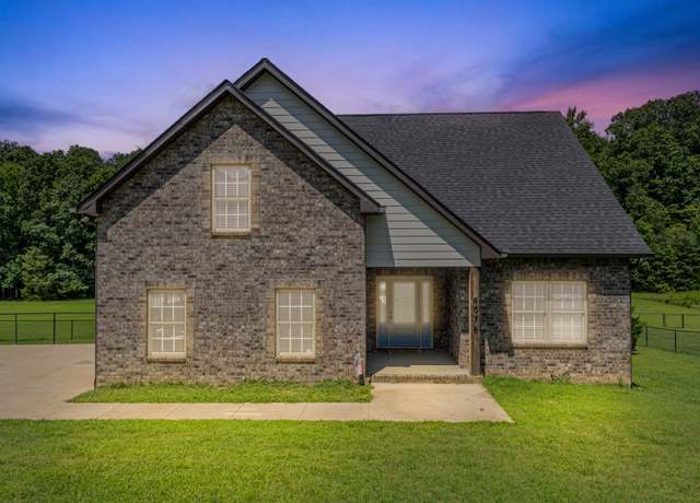 Property at 4076 Summit Dr, Greenbrier, TN 37073, 3 beds, 2 baths