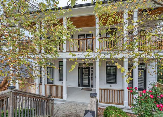 Property at 300 35th Ave N, Nashville, TN 37209, 5 beds, 5.5 baths