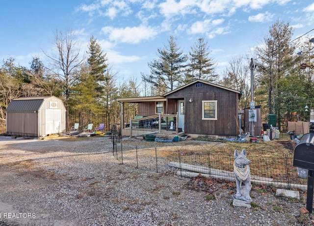 Property at 688 Boone Ridge Rd, Jamestown, TN 38556, 1 bed, 2 baths
