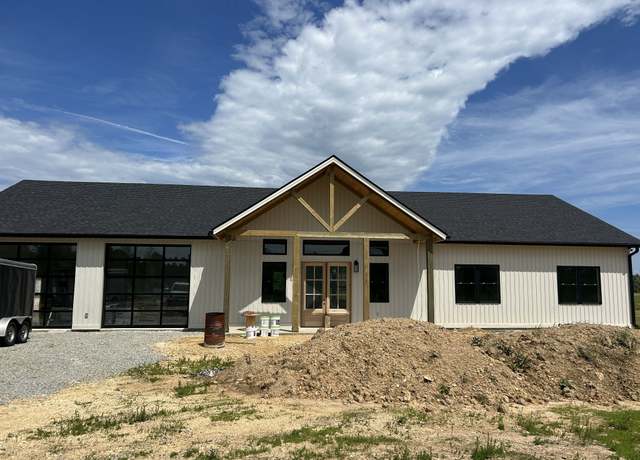 Property at 188 Beartown Rd, Loretto, TN 38469, 3 beds, 2.5 baths