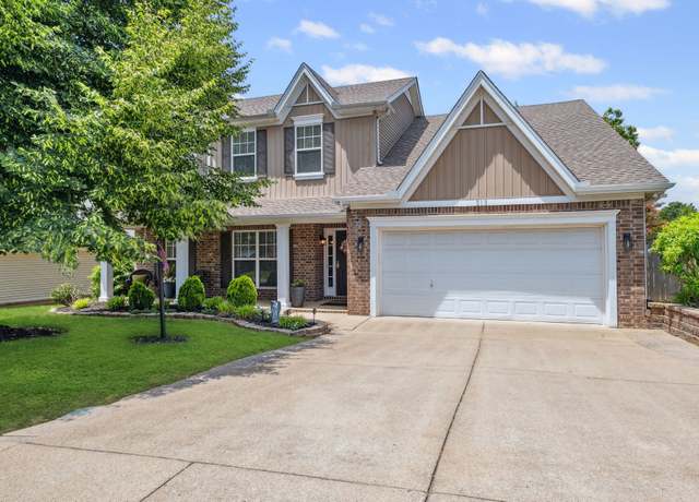 Property at 212 Vintage Cir, Hendersonville, TN 37075, 4 beds, 2.5 baths