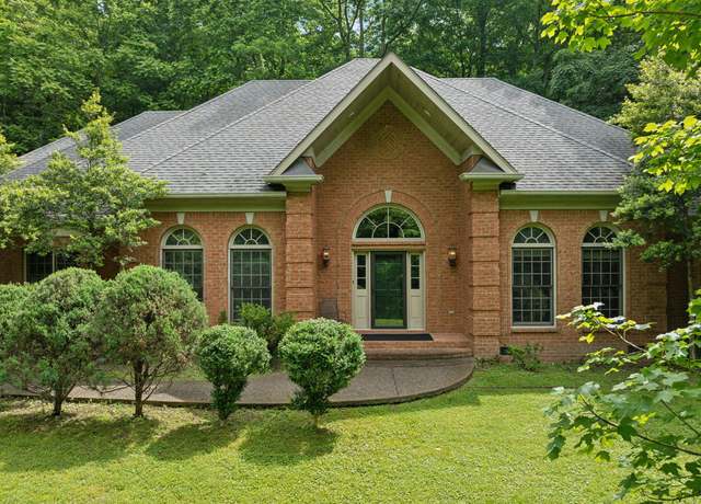 Property at 1130 Crater Hill Dr, Nashville, TN 37215, 3 beds, 4 baths