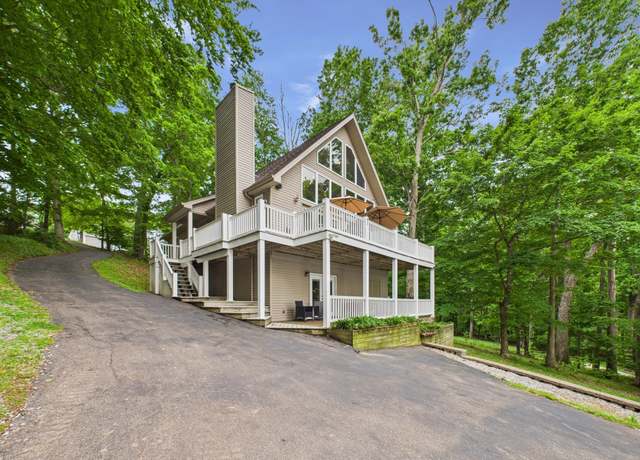 Property at 57 Treadway Ln, Eddyville, KY 42038, 4 beds, 3.5 baths