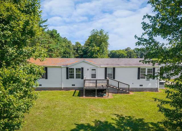 Property at 988 Womack Rd, Mcminnville, TN 37110, 3 beds, 2 baths